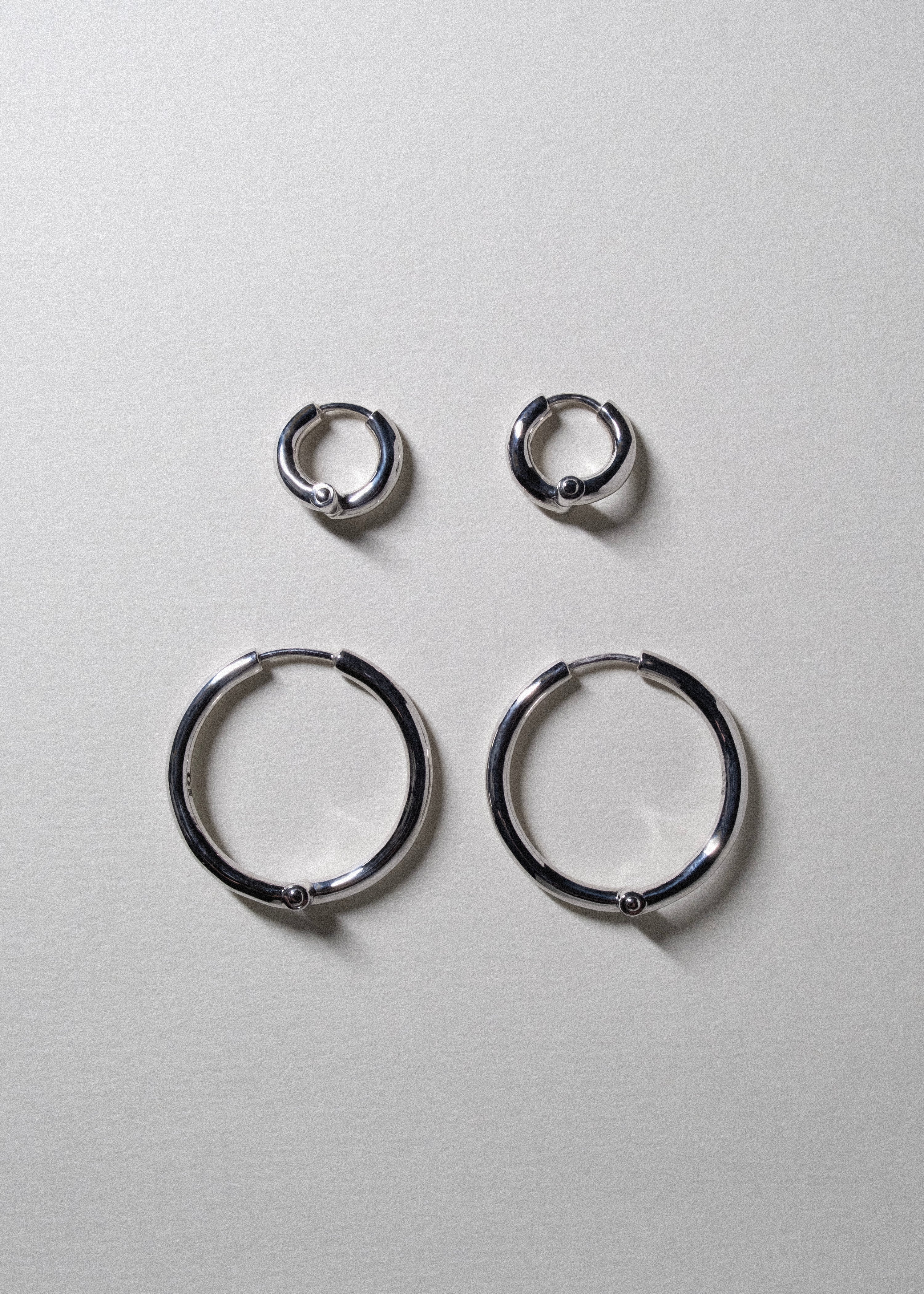 HINGE HOOPS