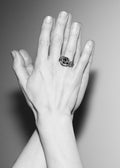 SPHERE PEARL RING
