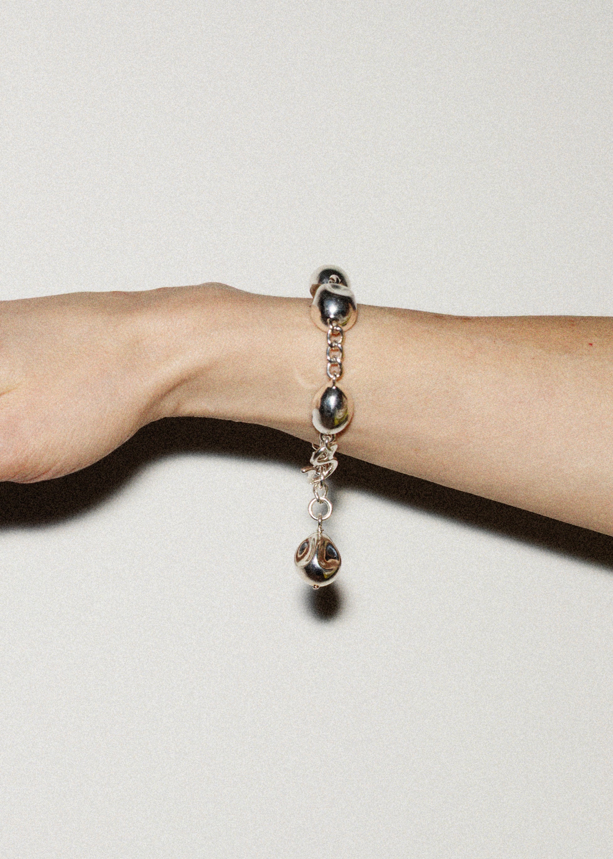 SPHERE PEARL BRACELET